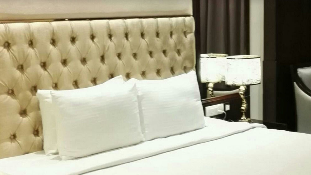 מלון פונדיצ'רי The Sunway Manor מראה חיצוני תמונה